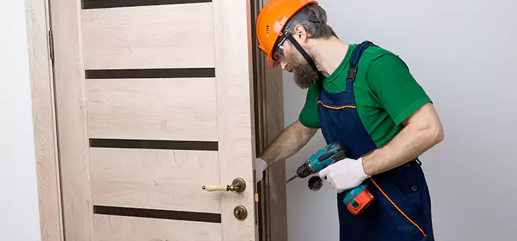 Replace Internal Door Handle with Lock Prichard